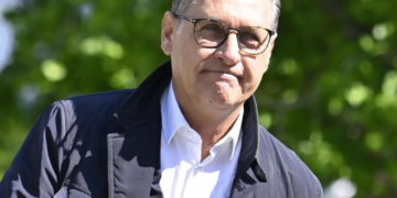 Претензије кроз химну: Аустрија удара на Словенију