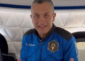 ZASTAVA SRBIJE PRVI PUT U SVEMIRU! Srpski zet u misiji Džefa Bezosa nosi nacionalni simbol u beskraj