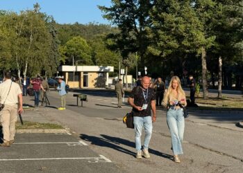Beograd spreman za vojnu paradu – svetski doček novinara u kasarni