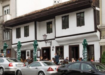 Srpska kafana – univerzitet života i improvizovani parlament