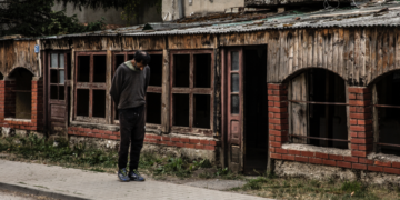 Srbi sa Kosova i Metohije pred objektivom u Parizu