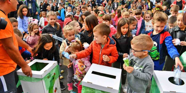 Deca uče da čuvaju grad: Dan otvorenih vrata u Gradskoj čistoći