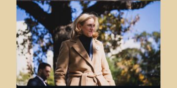 Blokaderska majka Beate Majnl Rajzinger otkrila spomenik „Cvet Srebrenice“