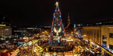 Dortmund osvetlio najveću jelku, budžet gori više od lampica