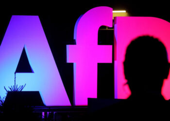 Panika pred kongres AfD: Grad pod opsadom, hoteli evakuišu goste!