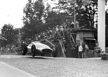 Zahuktava se ratni vihor, a Formula 1 juri Beogradom