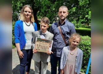 KORENI ZOVU: Melinda je napustila englesko sivilo da bi ponovo osetila toplotu srpskog sunca