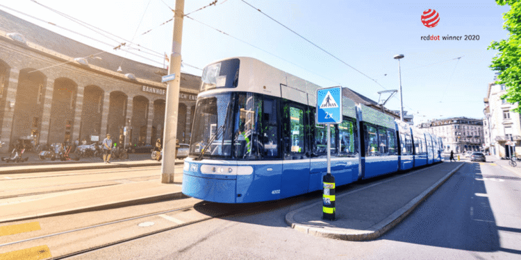 Vozač tramvaja drogiran pokosio devojku u centru Ciriha!