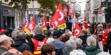 Dan kada blokade zaustavljaju Pariz: Putnici upozoreni na haos