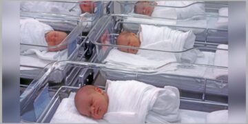 Vredna nagrada za prve bebe rođene na Kosovu i Metohiji