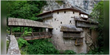 Manastir Crna Reka: Pećinska svetinja tišine i istrajnosti