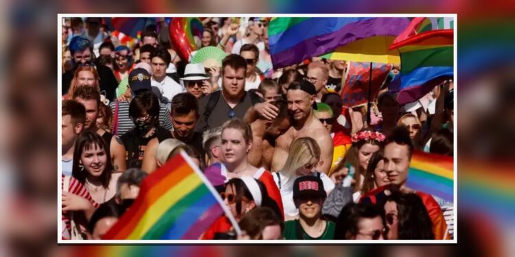 Poljska vlada menja venčana dokumenta: „Muškarac“ i „žena“ zauvek izbrisani