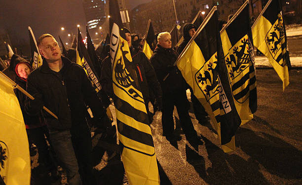 Neonacisti marširali Drezdenom: Policija ih štitila!