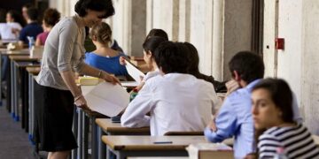 Italija uvodi detektore metala u školama zbog porasta nasilja noževima 