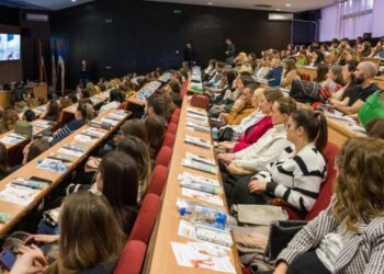 Sve za buduće roditelje: Edukacija i briga o deci kao državni prioritet