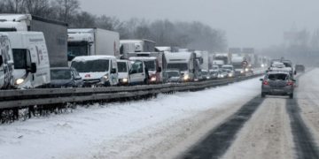 Kolaps u saobraćaju: Nemačka nemoćna pred običnom poledicom