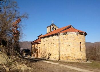 Monah Serapion obnavlja zaboravljeni manastir iz 11. veka na Goliji