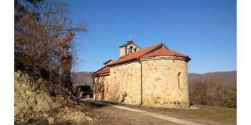 Monah Serapion obnavlja zaboravljeni manastir iz 11. veka na Goliji