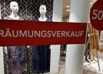 Hipermarketi osvajaju tržne centre: Modni lanci se povlače