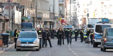 Pucnjava usred Berlina: Čovek ranjen u obe noge!