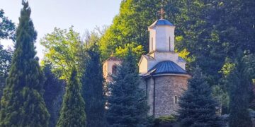 Manastirak: Na putu za Kopaonik stanica za mir i molitvu