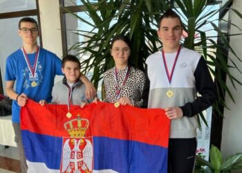 Zlatna porodica iz Batajnice: Hadži Purići pokorili svetsku matematiku