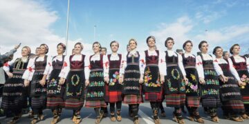 Najponosnije žensko kolo spaja prošlost i nove generacije