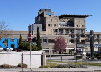 Alarm u Gracu: Čovek naoružan ispred bolnice