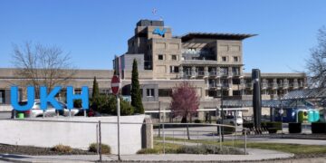 Alarm u Gracu: Čovek naoružan ispred bolnice