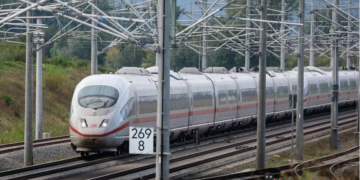 Kontaktna mreža srušila se na voz: Kolaps na pruzi u Berlinu