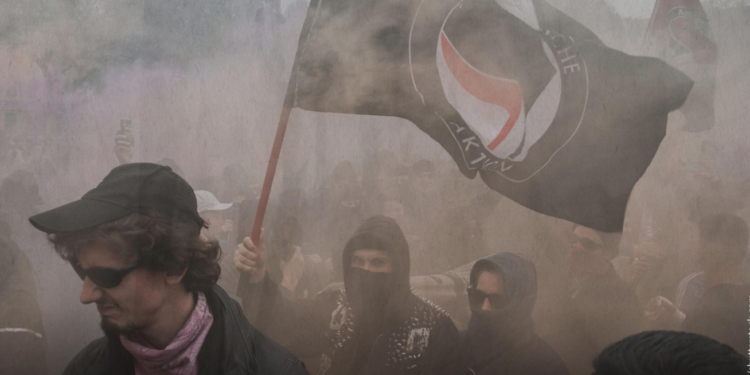 Eksplozija levoekstremnog i Antifa nasilja u Nemačkoj: Broj napada skočio za 43%