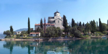 Manastir Svetog arhangela Mihaila: Miholjska prevlaka