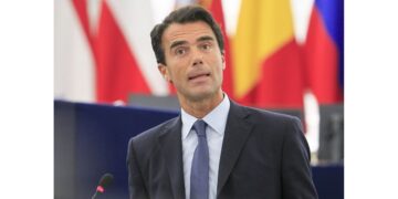 Sandro Gozi – od izdajnika Italije do agitatora protiv Srbije