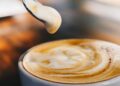 Kafa kao eliksir mozga? Srbi piju više od drugih i možda rade pravu stvar